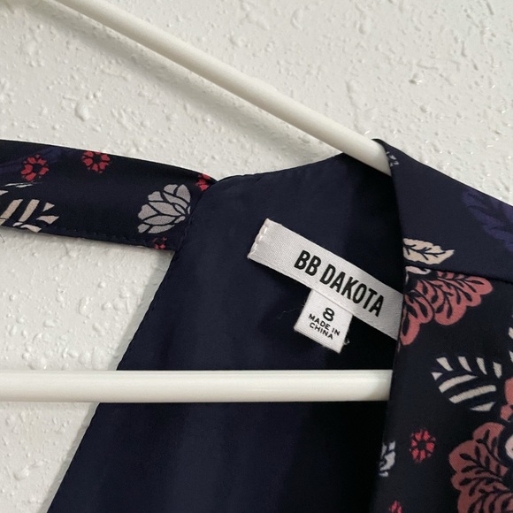 BB DAKOTA | Cassidy Floral Navy Blue Dress - Picture 5 of 7
